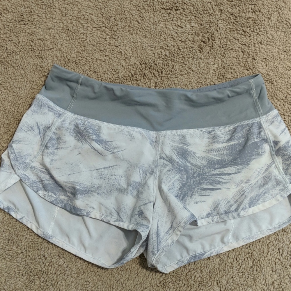 Lululemon 2.5" Speed Up Shorts